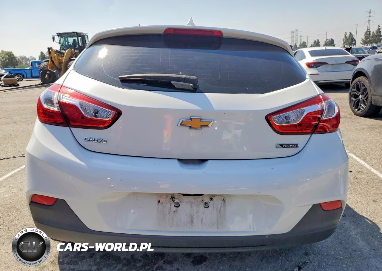 2017 Chevrolet Cruze Premier VIN:3G1BF6SM2HS594002 - 6