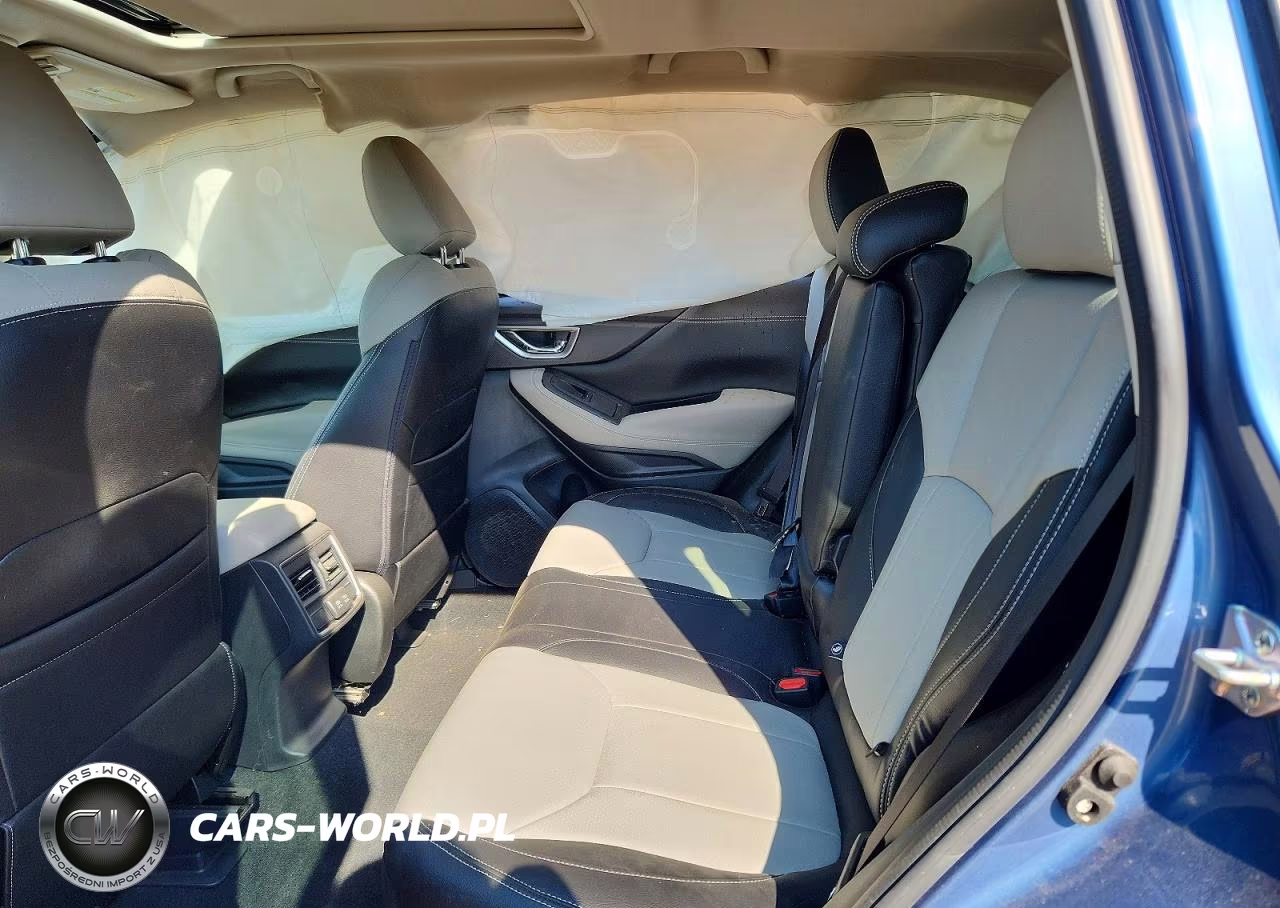 2022 Subaru Forester Premium VIN:JF2SKAEC8NH513020 - 11