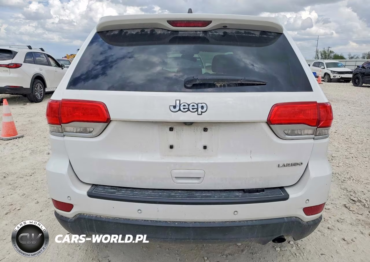 2018 Jeep Grand Cherokee Laredo VIN:1C4RJEAG5JC339107 - 6