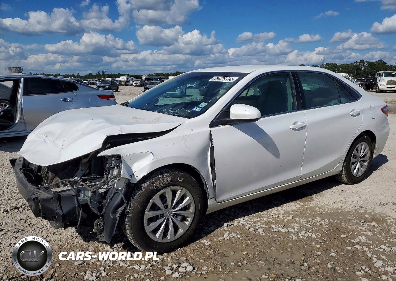 2016 Toyota Camry Le