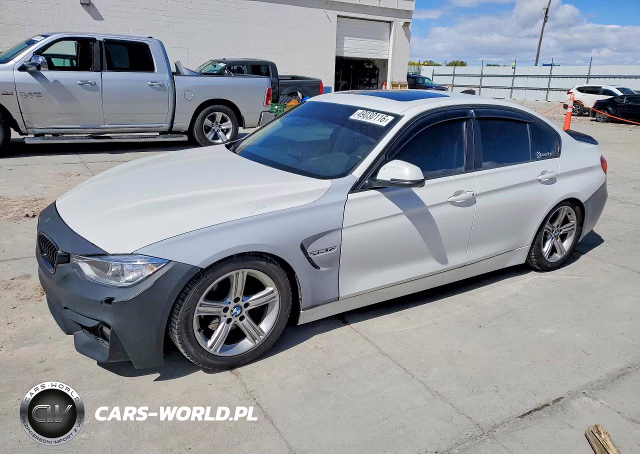 2013 BMW 328 I – zdjęcie 1 z 12