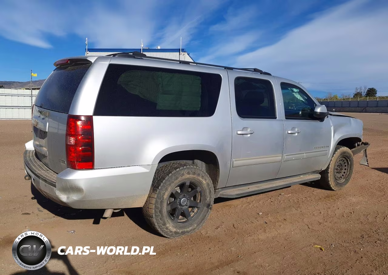 2012 Chevrolet Suburban K1500 Ls VIN:1GNSKHE74CR326737 - 3