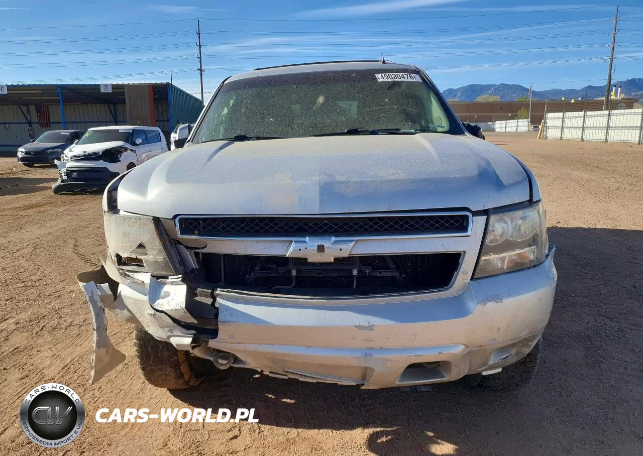 2012 Chevrolet Suburban K1500 Ls VIN:1GNSKHE74CR326737 - 5