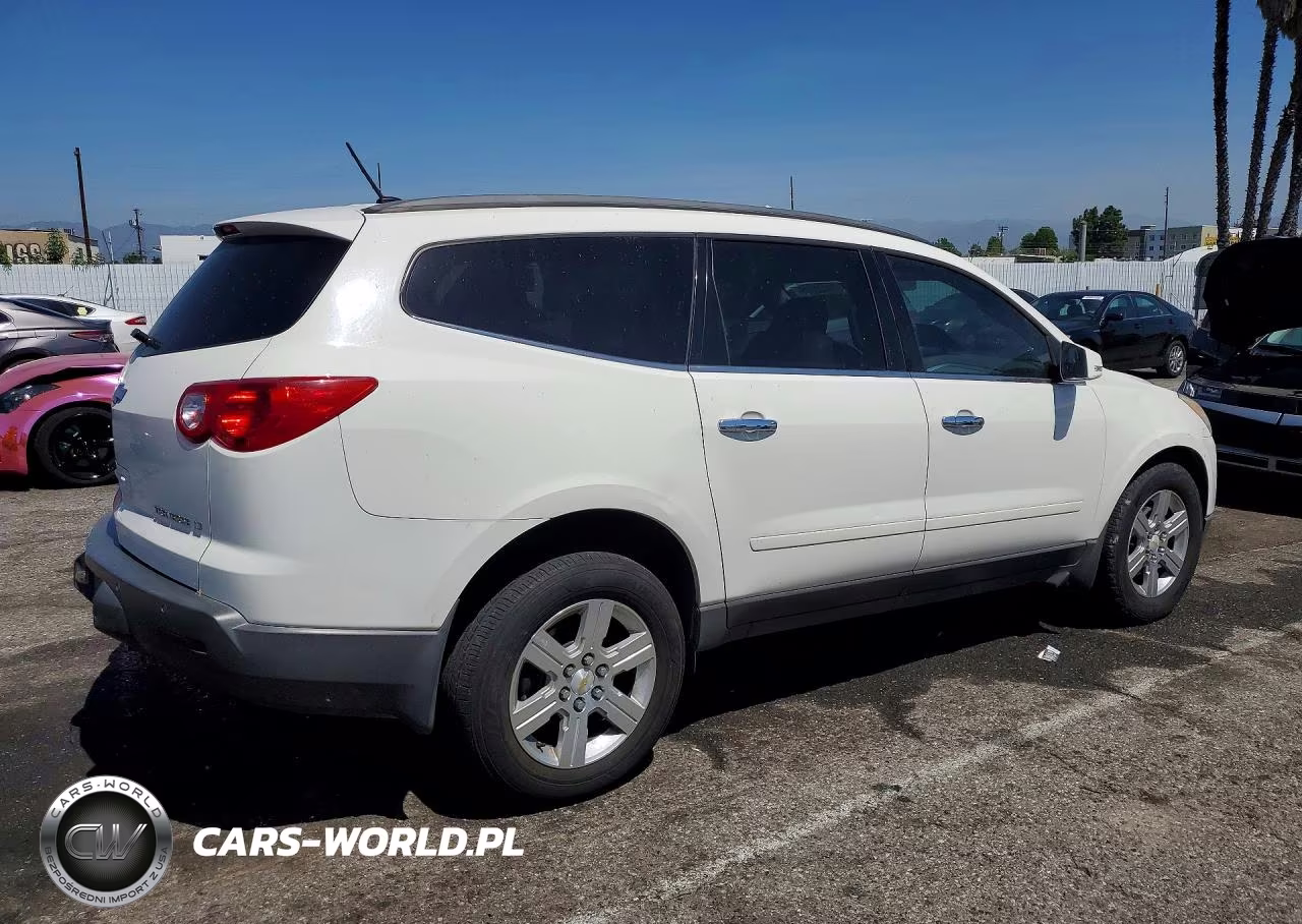 2011 Chevrolet Traverse Lt VIN:1GNKVJED0BJ357243 - 3