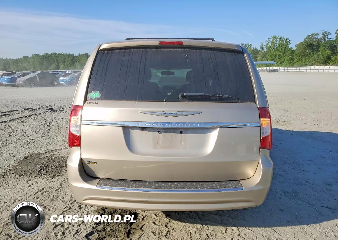 2016 Chrysler Town & Country Touring VIN:2C4RC1BG2GR287243 - 6
