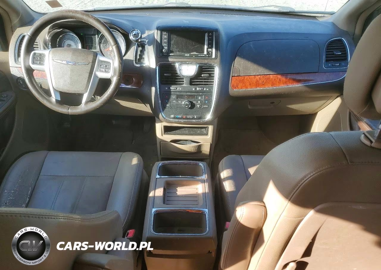 2016 Chrysler Town & Country Touring VIN:2C4RC1BG2GR287243 - 8