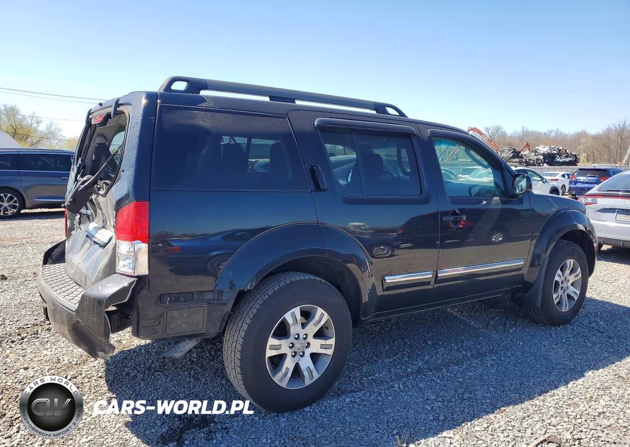 2012 Nissan Pathfinder S VIN:5N1AR1NB2CC627744 - 3