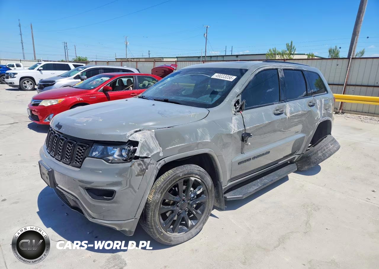 2020 Jeep Grand Cherokee Laredo