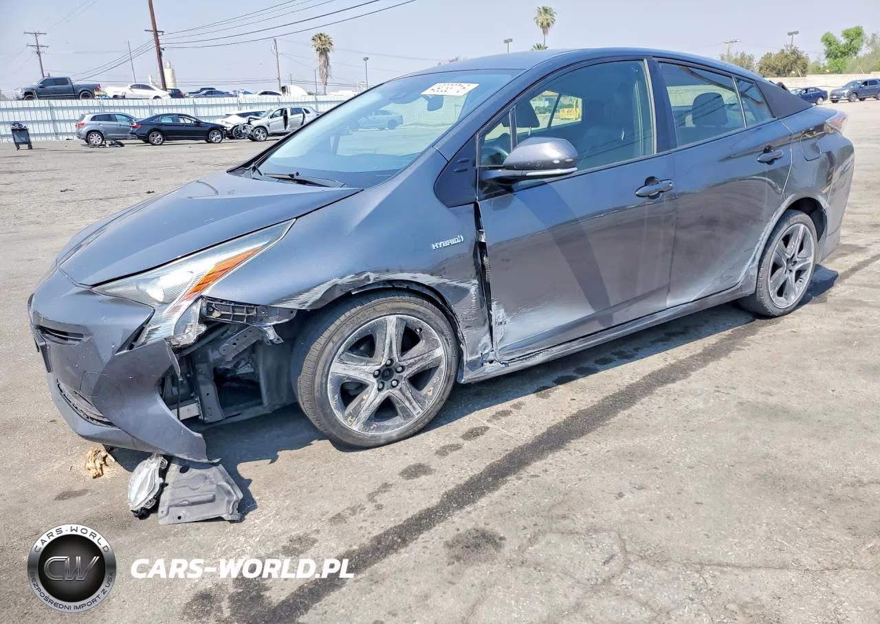 2016 Toyota Prius Three Touring