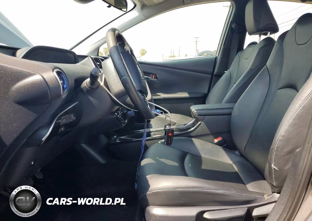 2016 Toyota Prius Three Touring VIN:JTDKARFU9G3016100 - 7