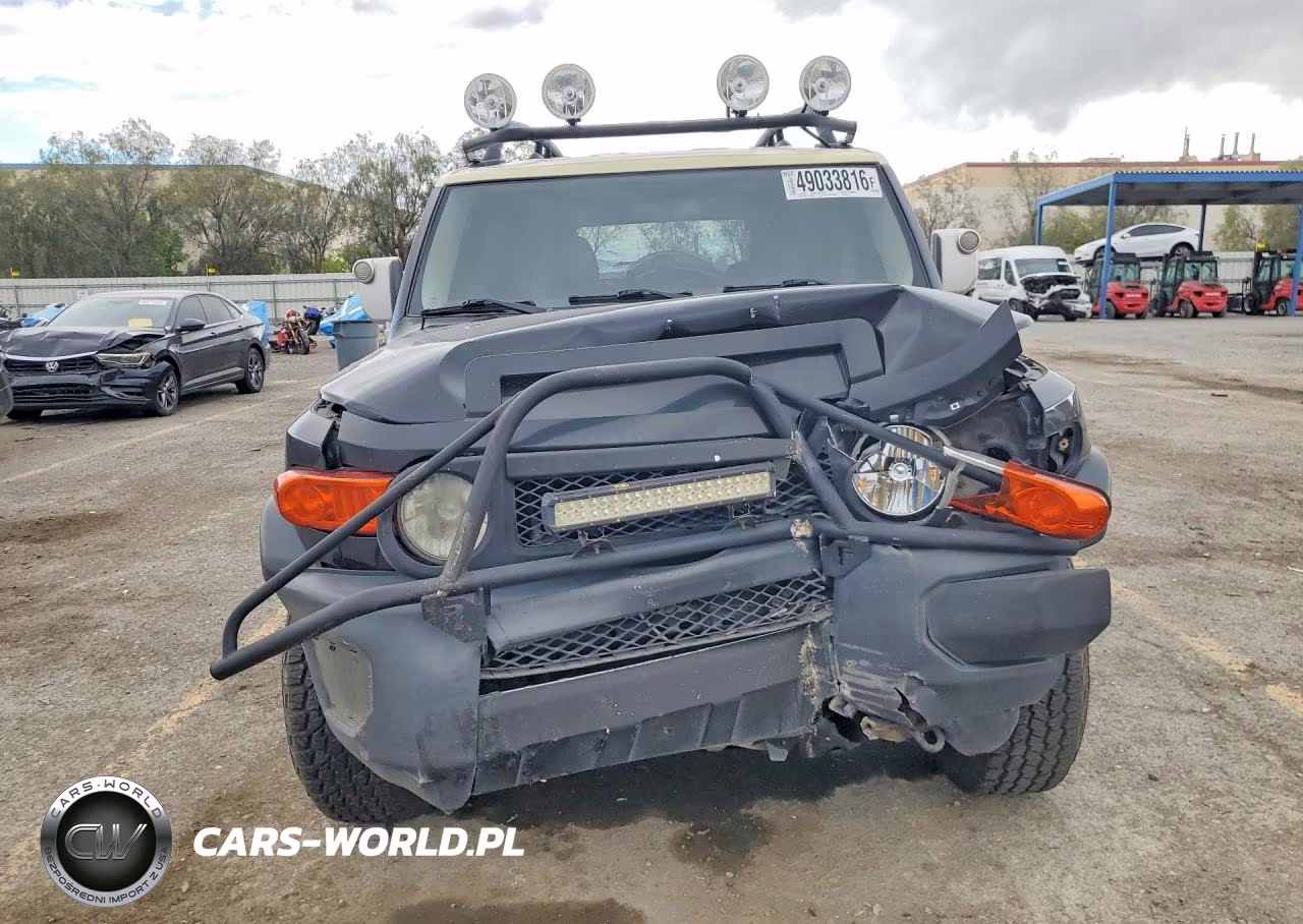 2007 Toyota Fj Cruiser Base VIN:JTEBU11F570014519 - 5