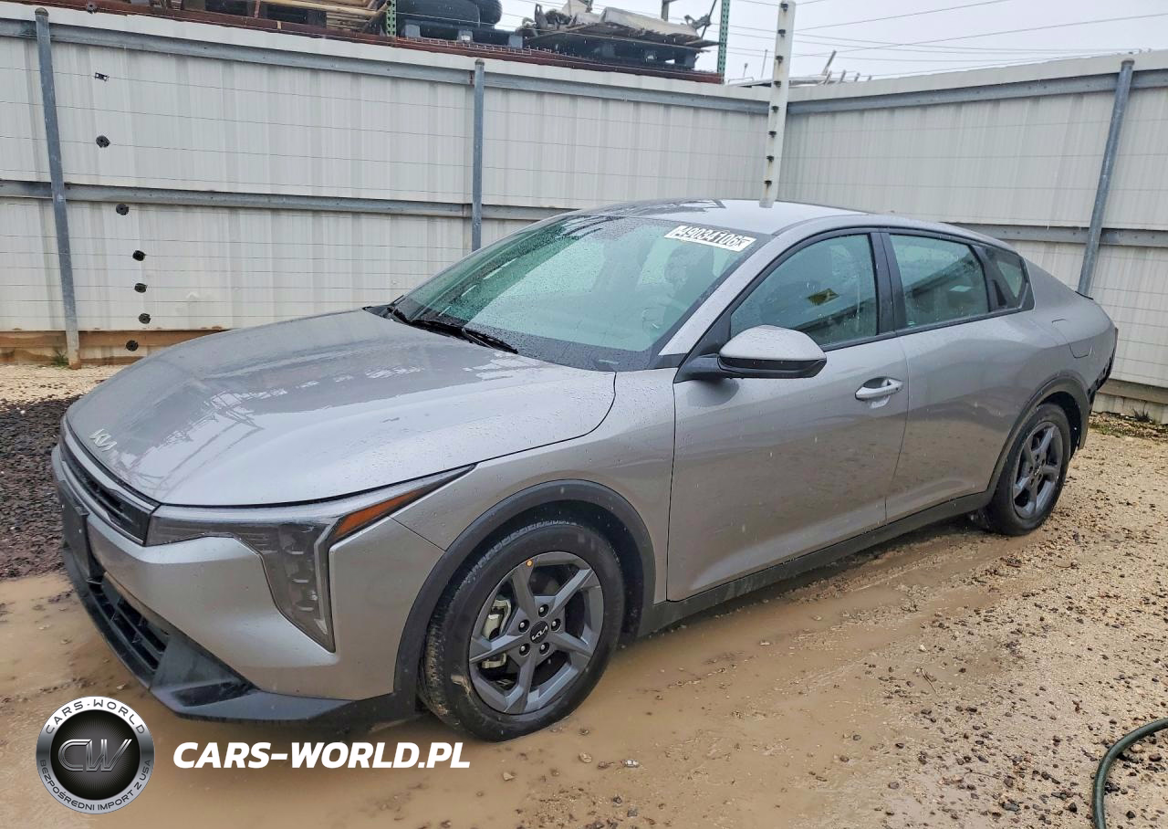 2025 Kia K4 Lxs