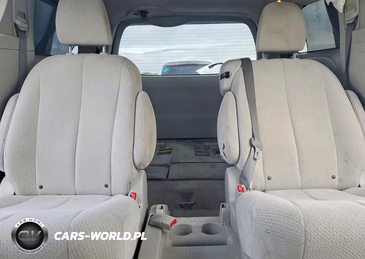 2012 Toyota Sienna Le 8-Passenger VIN:5TDKK3DC0CS193549 - 10