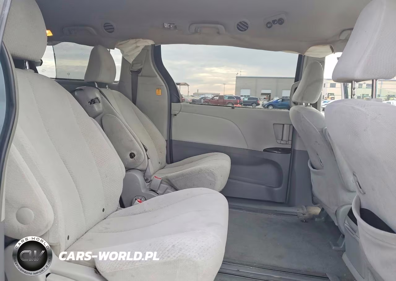 2012 Toyota Sienna Le 8-Passenger VIN:5TDKK3DC0CS193549 - 11
