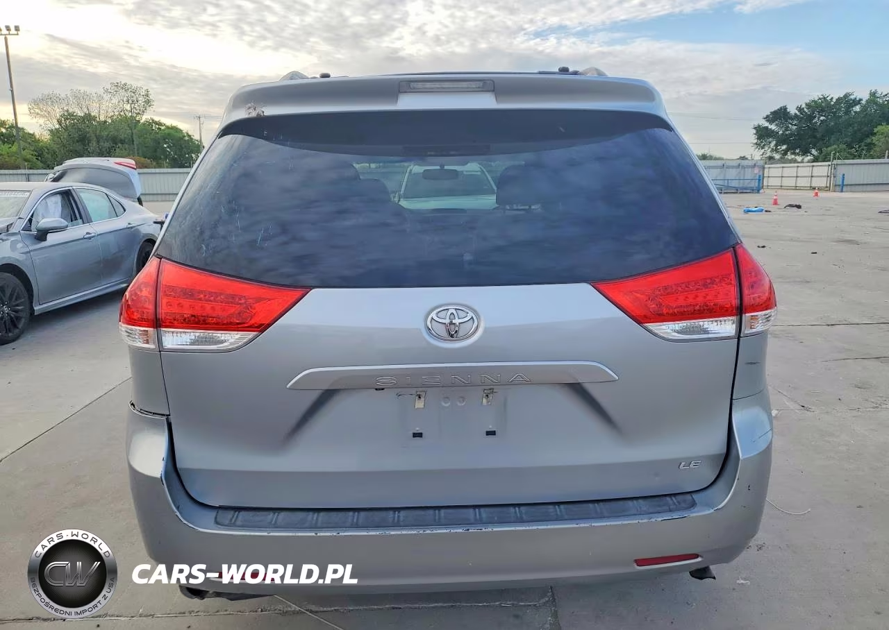 2012 Toyota Sienna Le 8-Passenger VIN:5TDKK3DC0CS193549 - 6