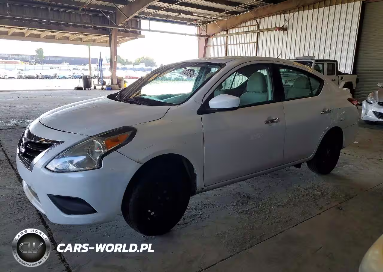 2016 Nissan Versa 1.6 Sv