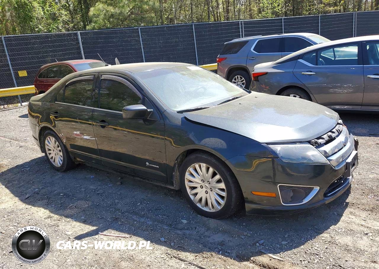 2010 Ford Fusion Hybrid VIN:3FADP0L36AR260865 - 4