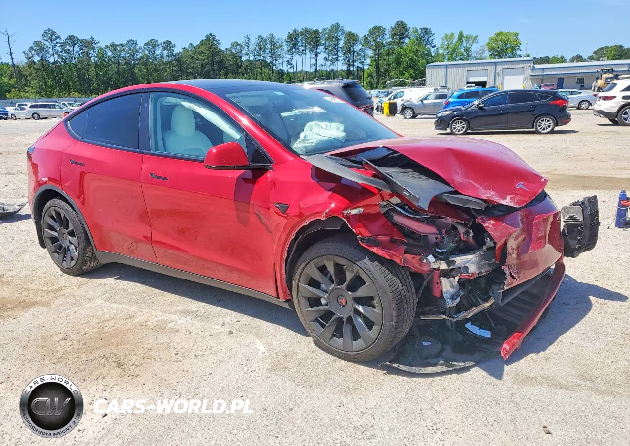 2021 Tesla Model Y VIN:5YJYGDEE0MF061334 - 4