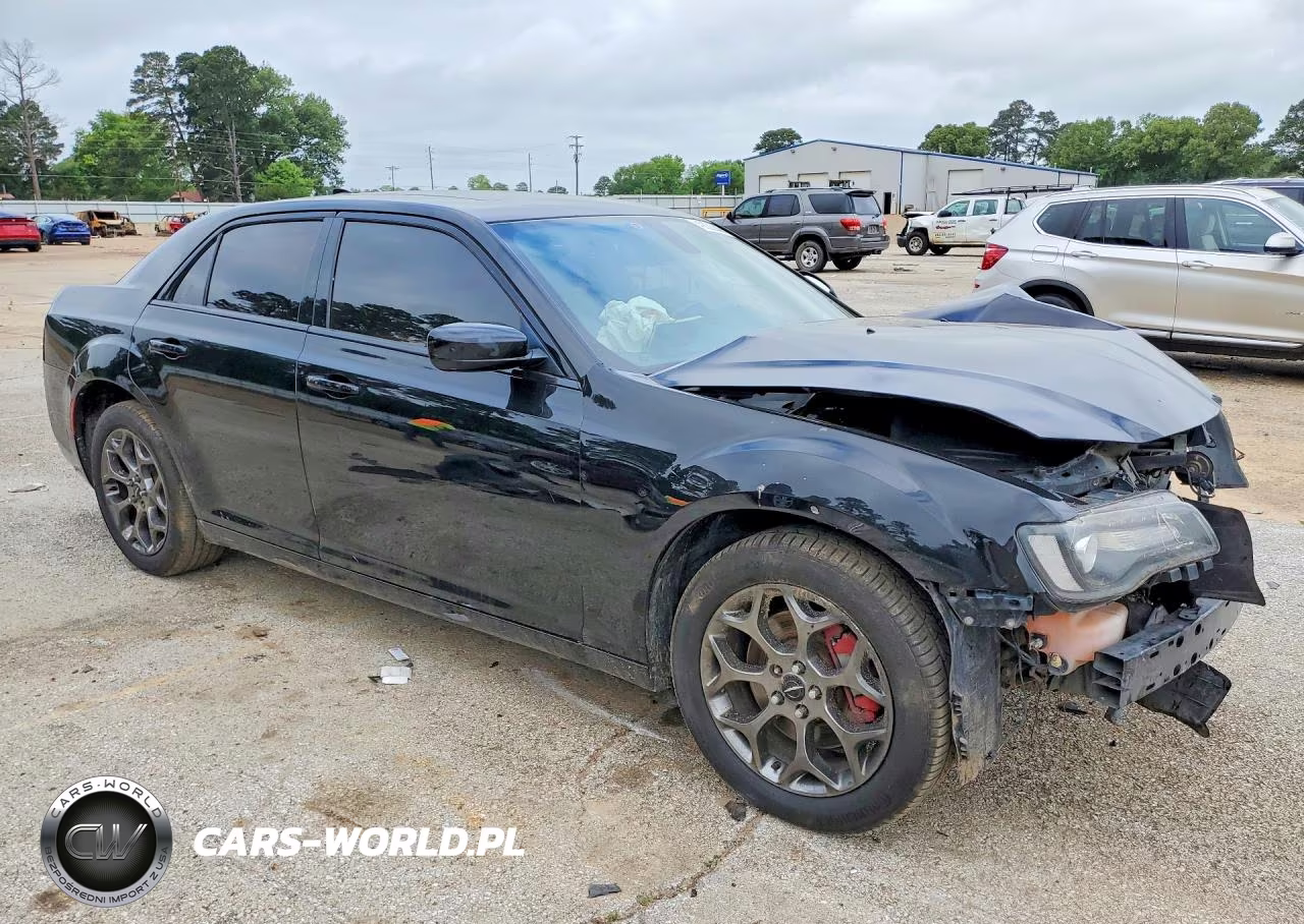 2016 Chrysler 300 S VIN:2C3CCAGGXGH244407 - 4