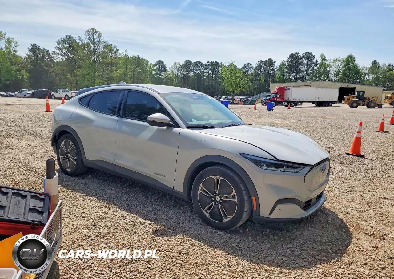 2022 Ford Mustang Mach-E Select VIN:3FMTK1RM4NMA18956 - 4