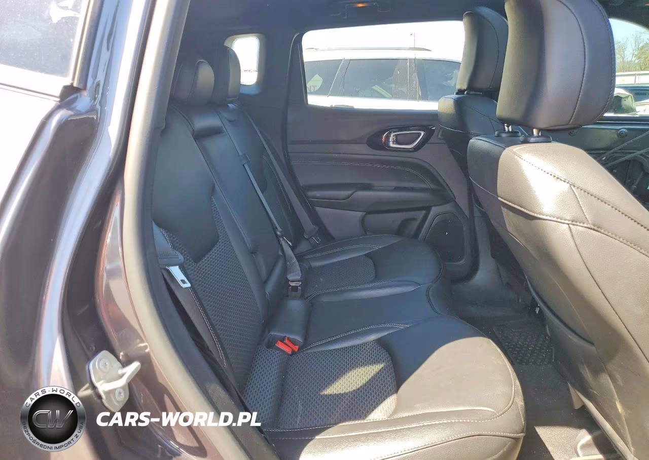 2024 Jeep Compass Latitude VIN:3C4NJDBN1RT121350 - 10