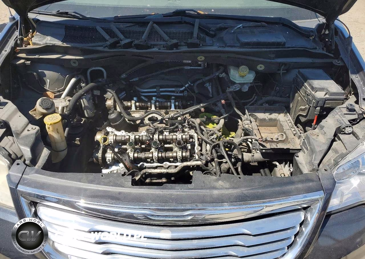 2014 Chrysler Town & Country Touring L VIN:2C4RC1CG0ER108743 - 12