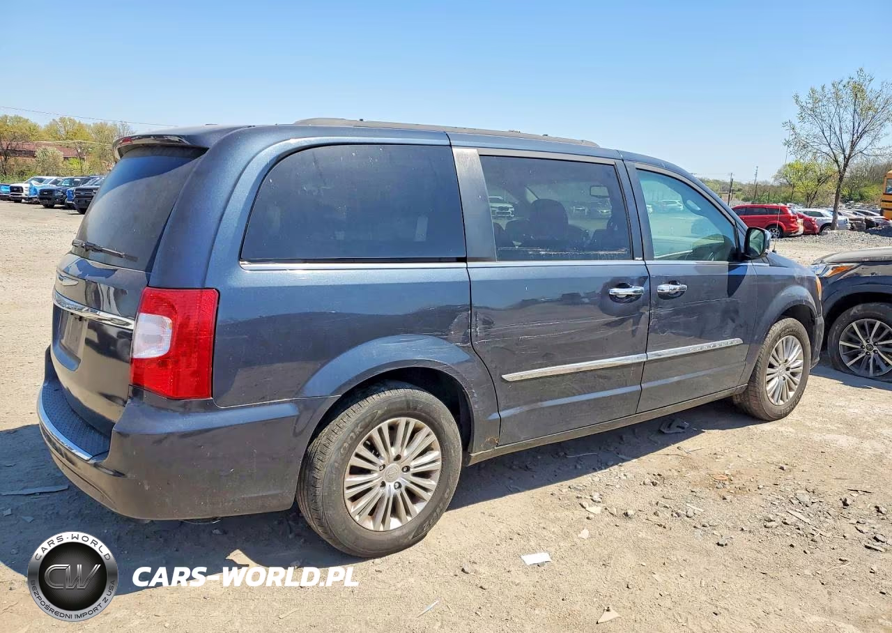 2014 Chrysler Town & Country Touring L VIN:2C4RC1CG0ER108743 - 3