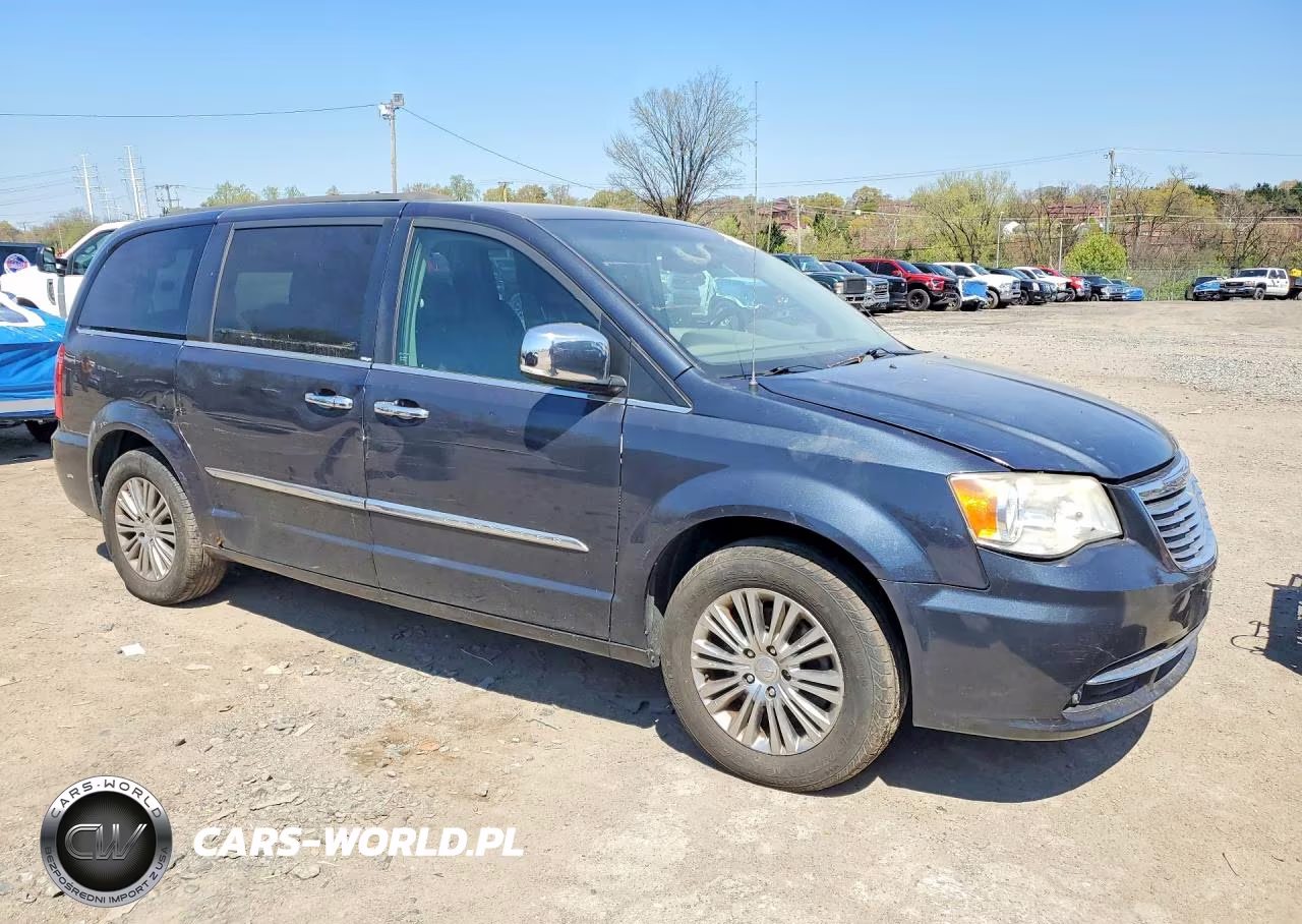 2014 Chrysler Town & Country Touring L VIN:2C4RC1CG0ER108743 - 4