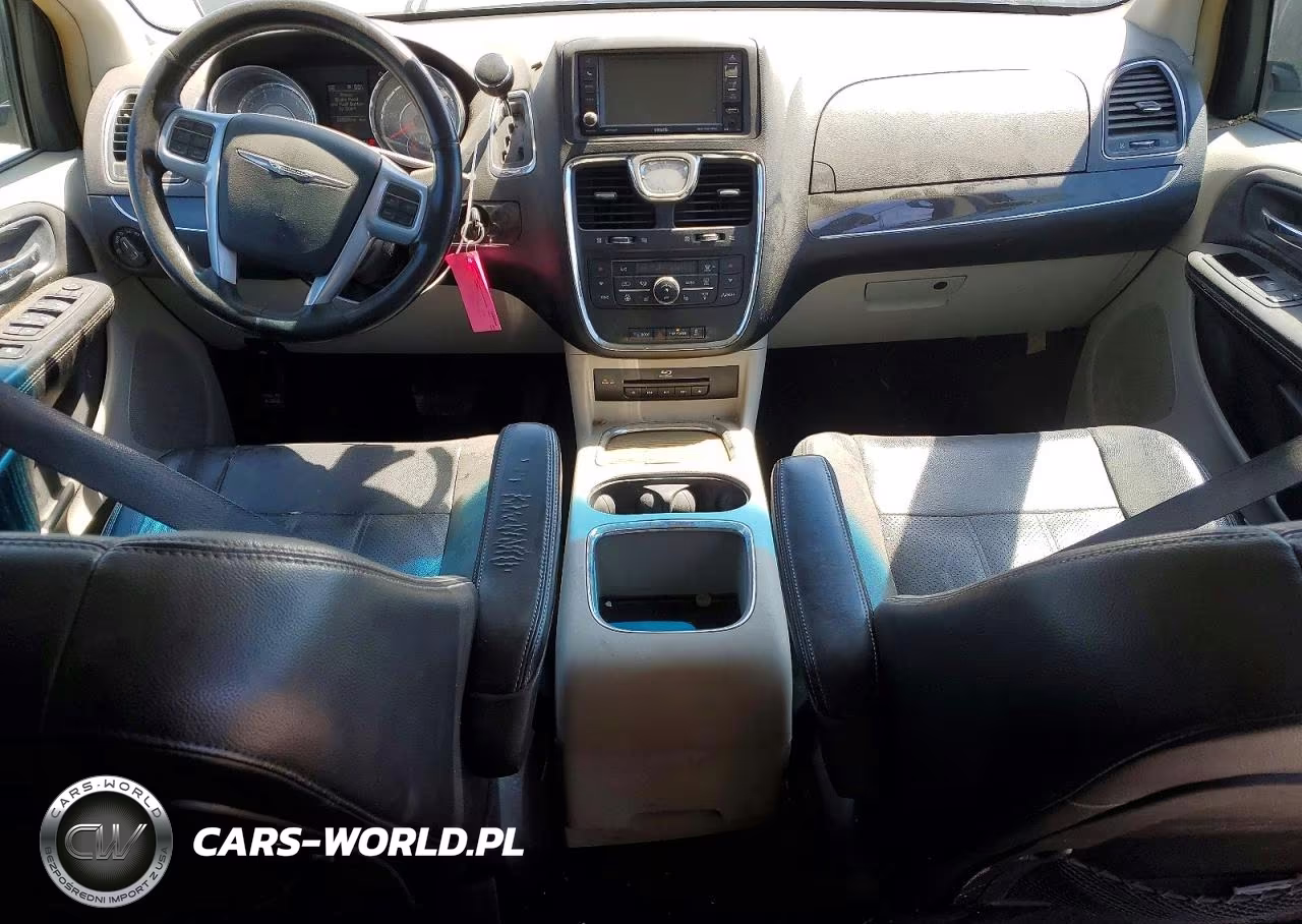 2014 Chrysler Town & Country Touring L VIN:2C4RC1CG0ER108743 - 8
