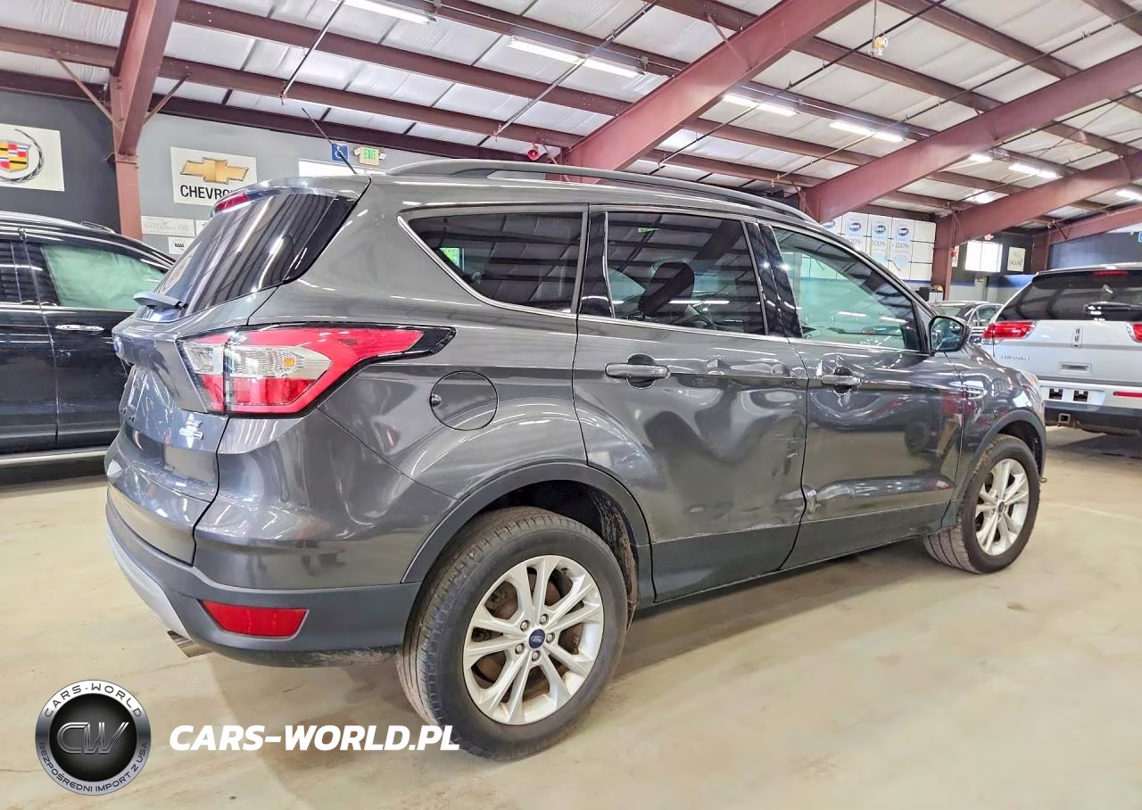 2018 Ford Escape Se VIN:1FMCU9GDXJUA65913 - 3