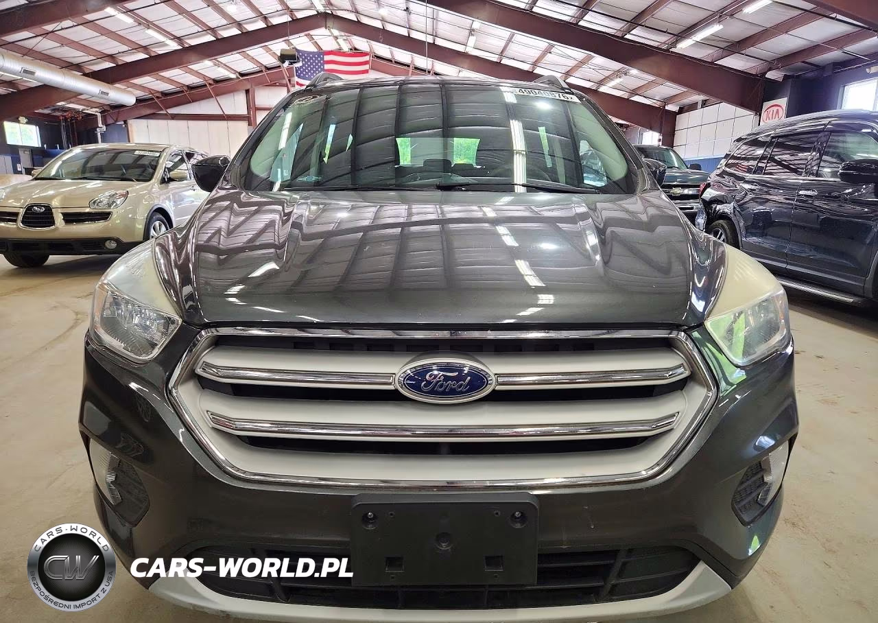 2018 Ford Escape Se VIN:1FMCU9GDXJUA65913 - 5