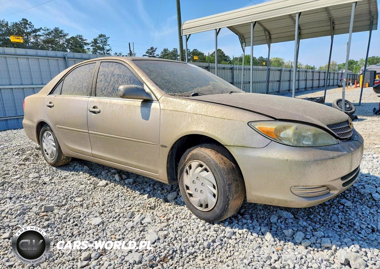 2002 Toyota Camry Le VIN:4T1BE32K32U035939 - 4