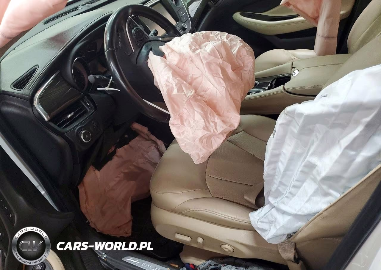 2019 Buick Envision Essence VIN:LRBFXCSAXKD009246 - 7