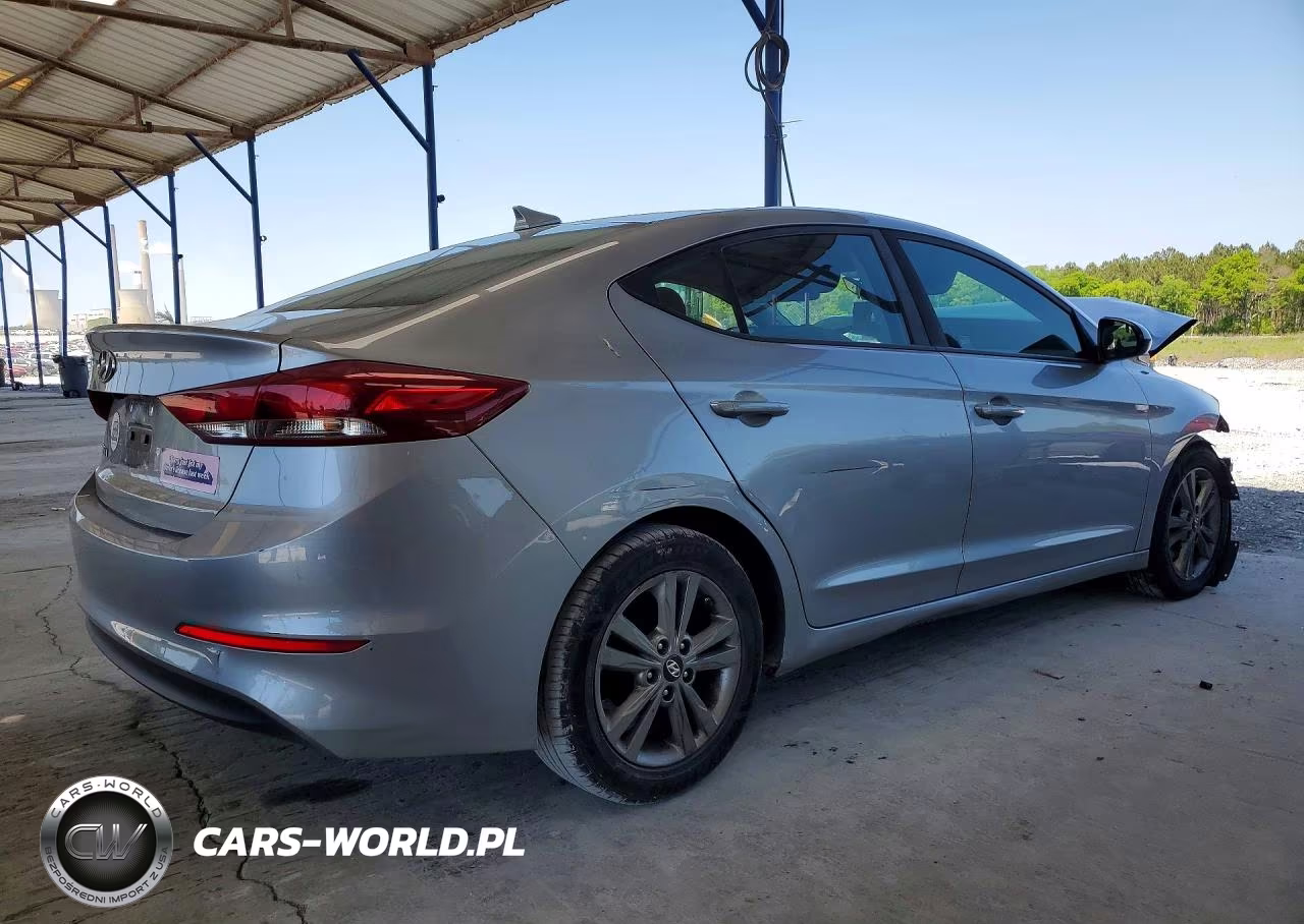 2017 Hyundai Elantra Se VIN:5NPD84LF2HH083561 - 3