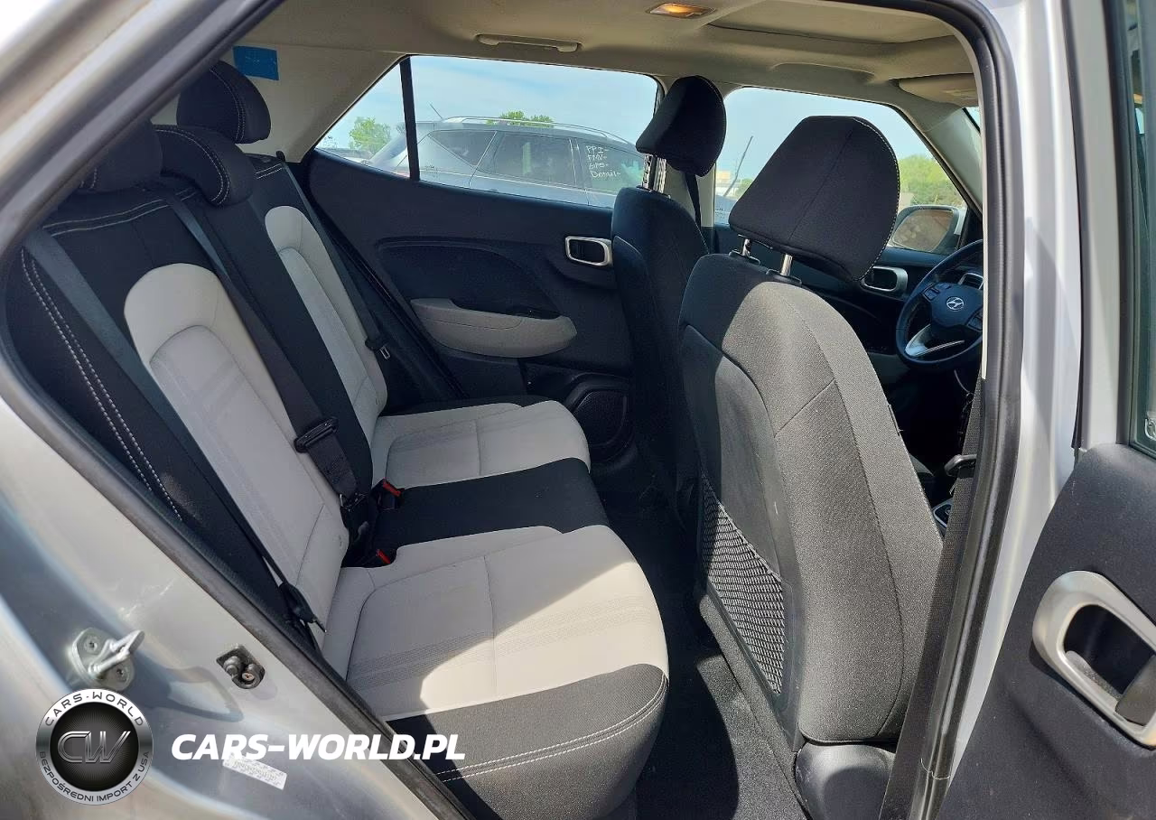 2022 Hyundai Venue Sel VIN:KMHRC8A37NU151337 - 10