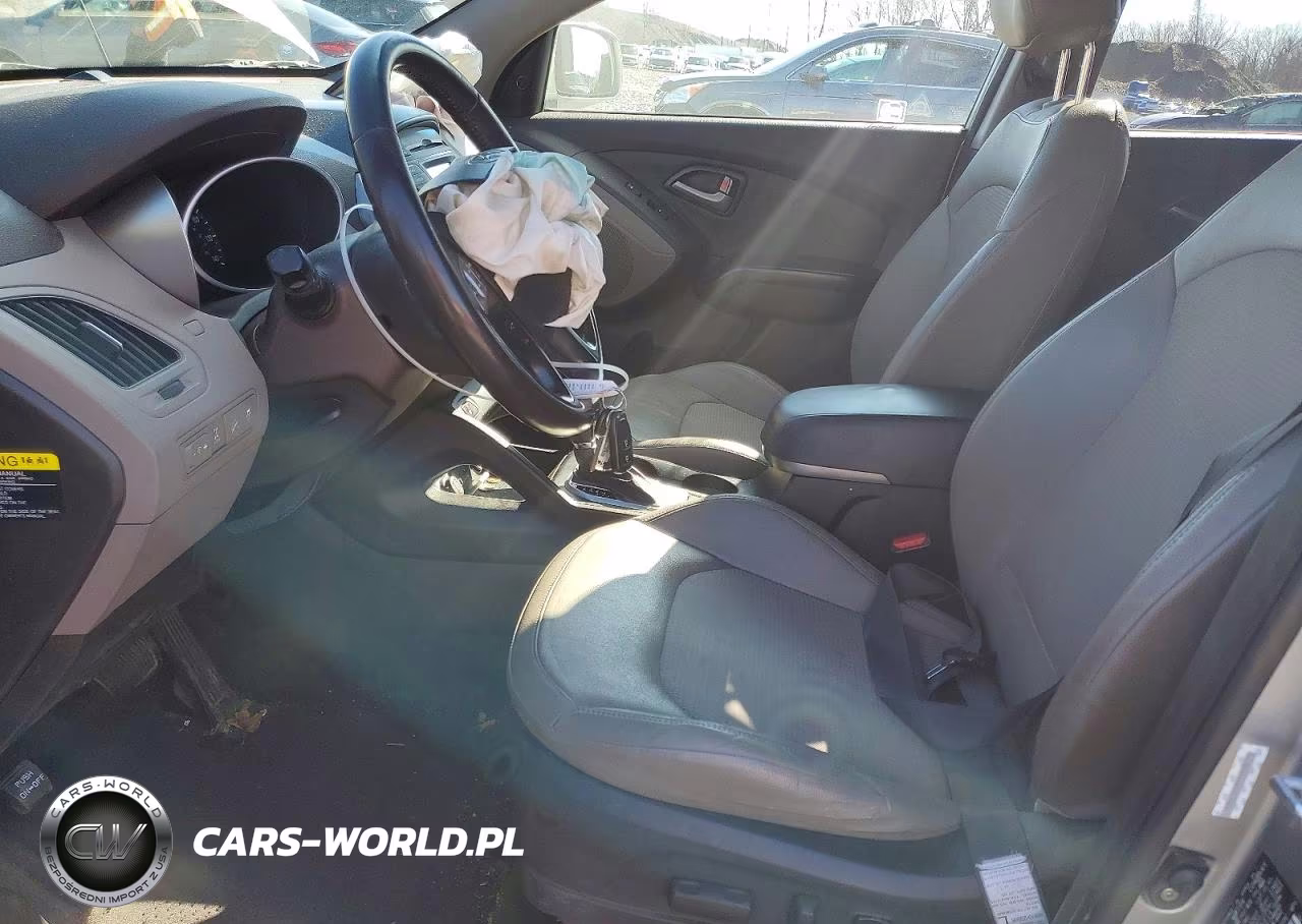 2014 Hyundai Tucson Se VIN:KM8JUCAG0EU930773 - 7
