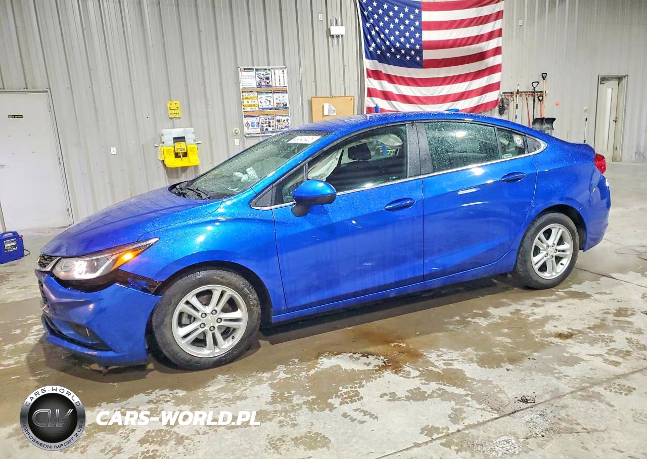 2018 Chevrolet Cruze Lt VIN:1G1BE5SM4J7161783 - 1