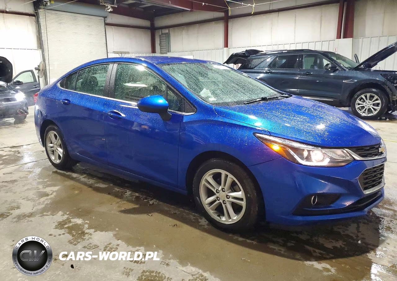 2018 Chevrolet Cruze Lt VIN:1G1BE5SM4J7161783 - 4