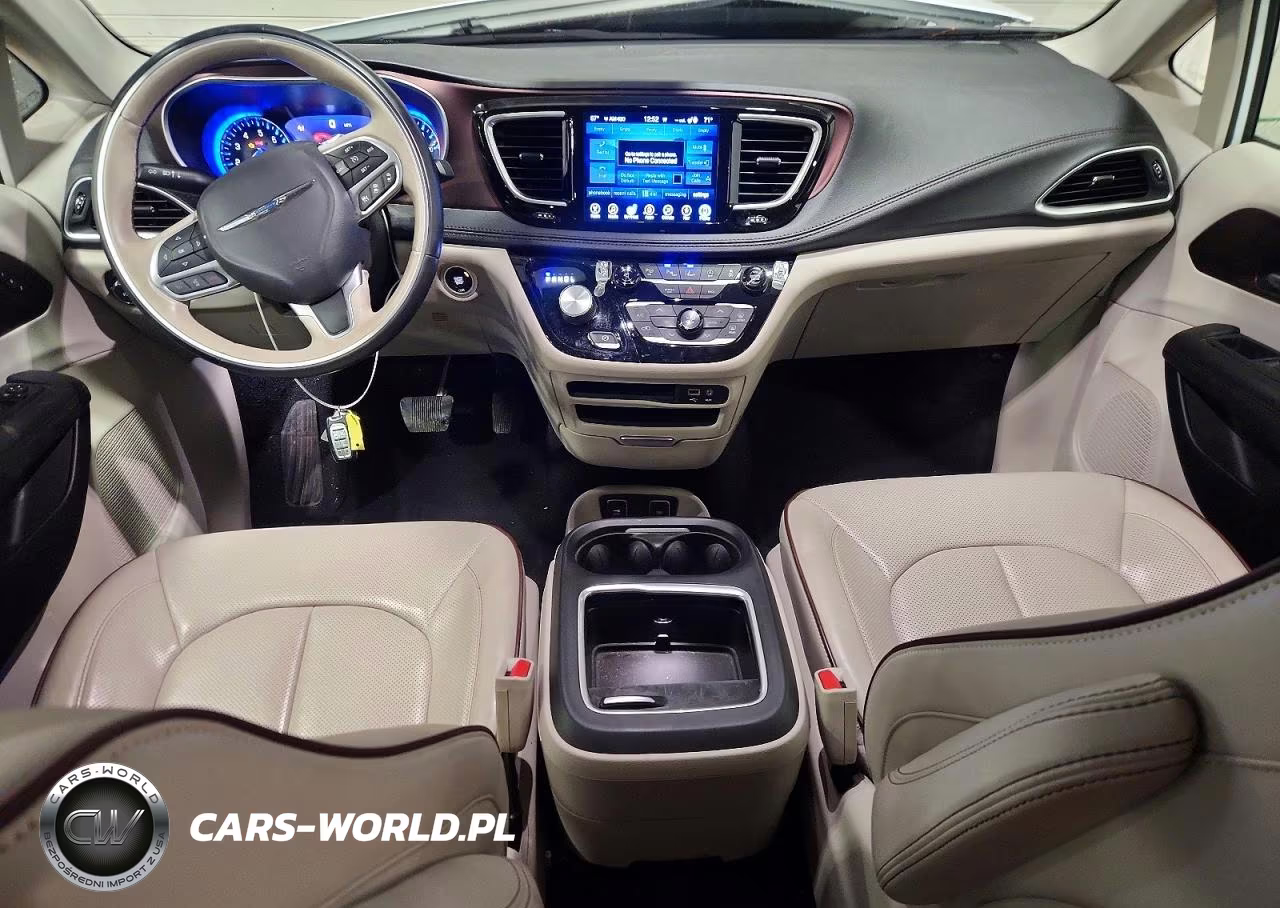 2017 Chrysler Pacifica Limited VIN:2C4RC1GG0HR734730 - 8