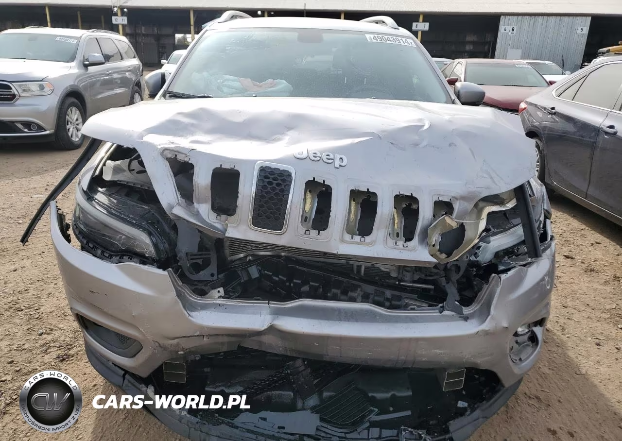 2019 Jeep Cherokee Latitude Plus VIN:1C4PJLLB9KD333206 - 5