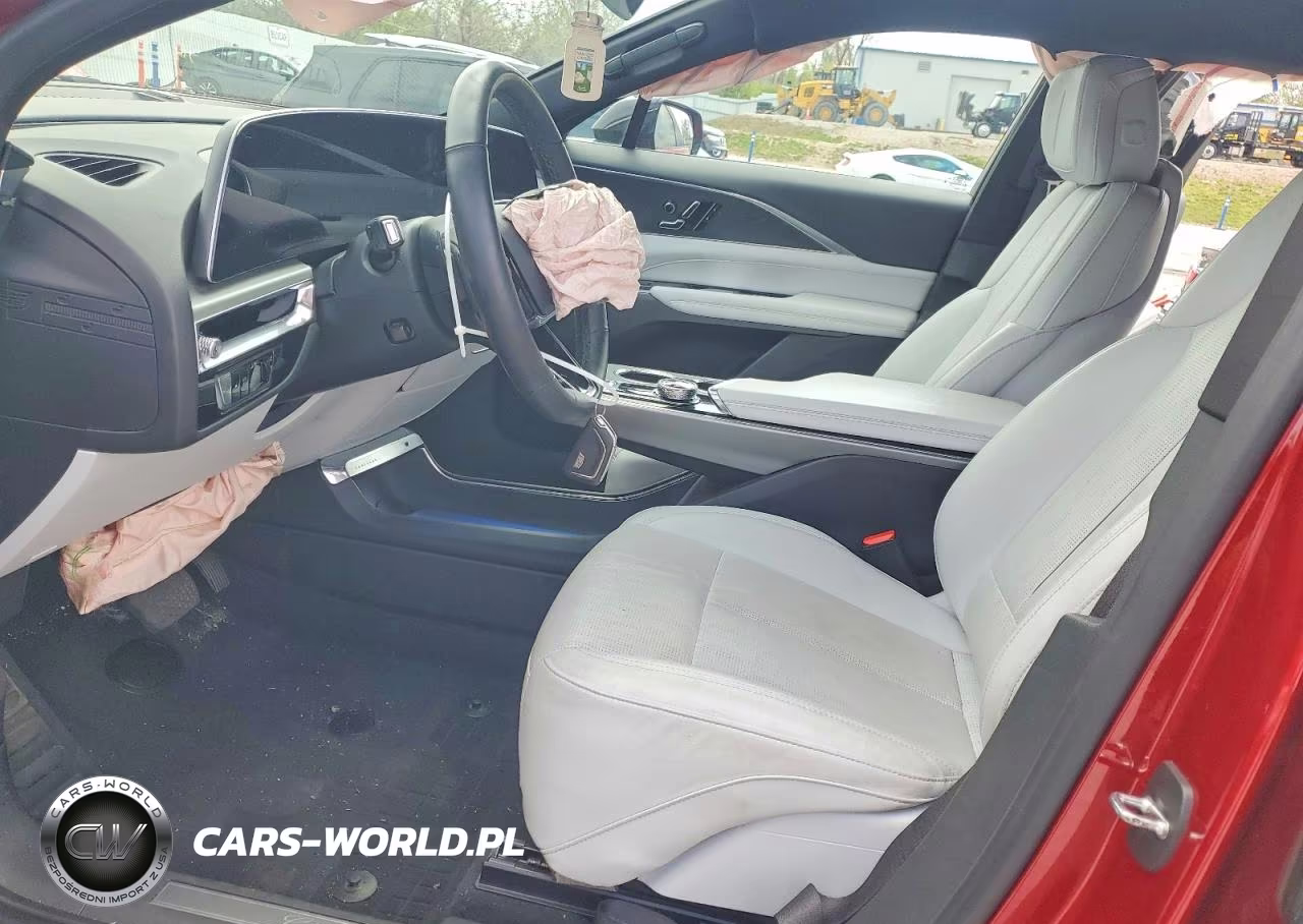 2024 Cadillac Lyriq Luxury VIN:1GYKPPRL3RZ110859 - 7