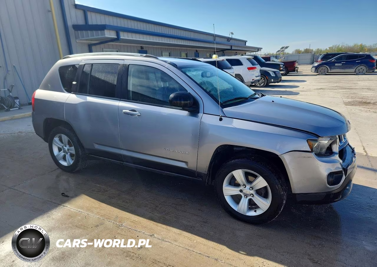 2016 Jeep Compass Sport VIN:1C4NJCBA0GD574014 - 4