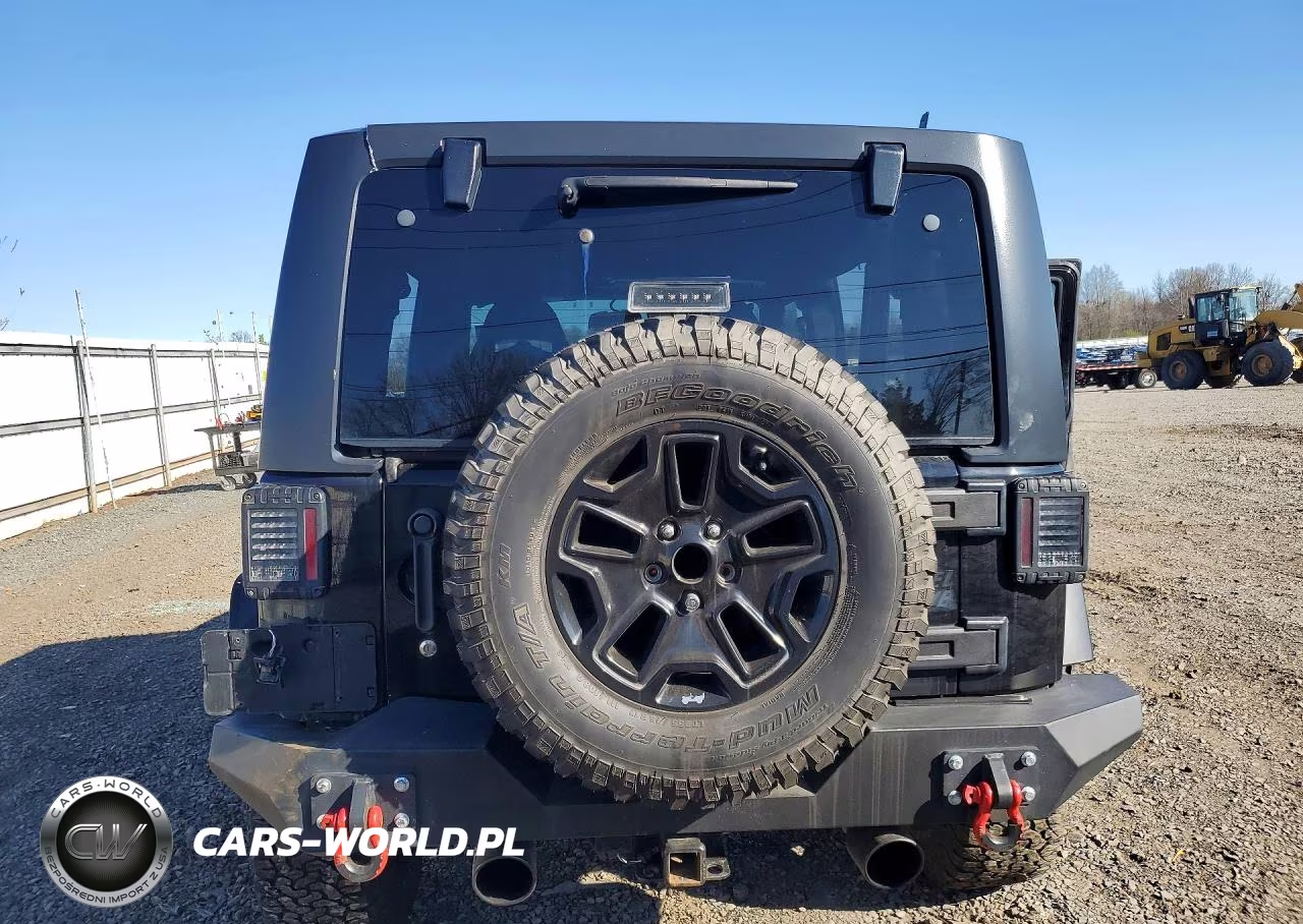 2016 Jeep Wrangler Sport VIN:1C4BJWDG4GL104841 - 6