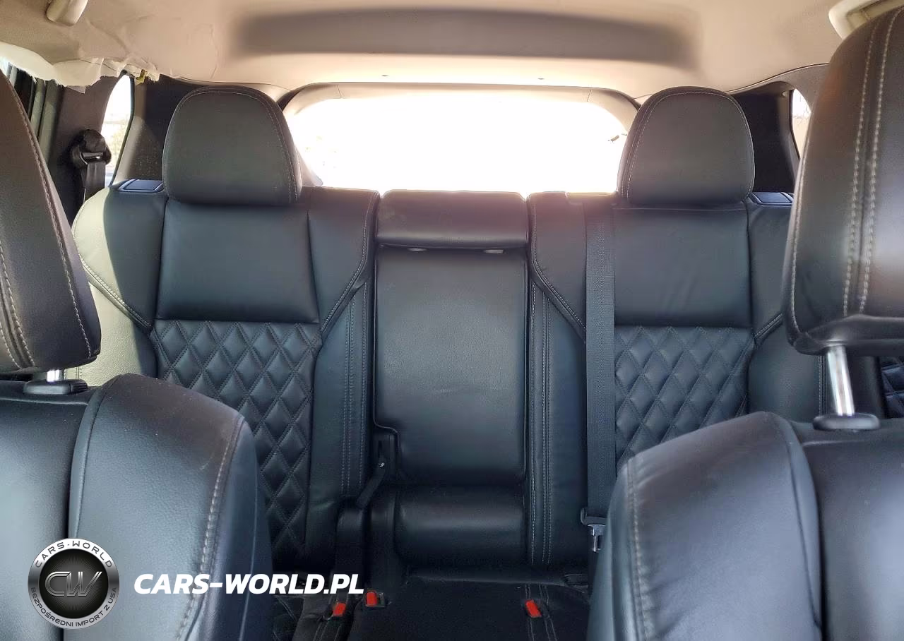 2022 Mitsubishi Outlander Sel VIN:JA4J4VA87NZ024562 - 10