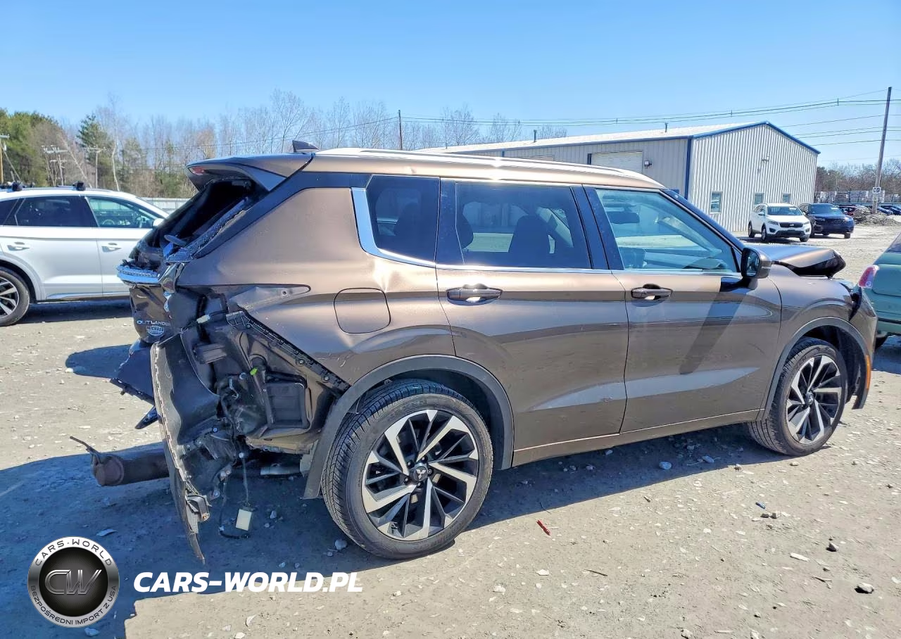 2022 Mitsubishi Outlander Sel VIN:JA4J4VA87NZ024562 - 3