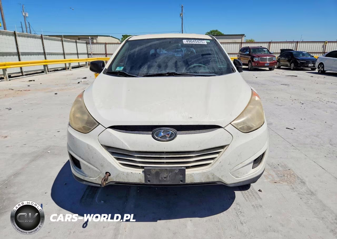 2010 Hyundai Tucson Gls VIN:KM8JT3AC2AU084382 - 5