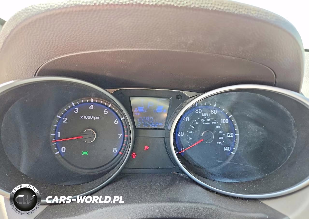 2010 Hyundai Tucson Gls VIN:KM8JT3AC2AU084382 - 9