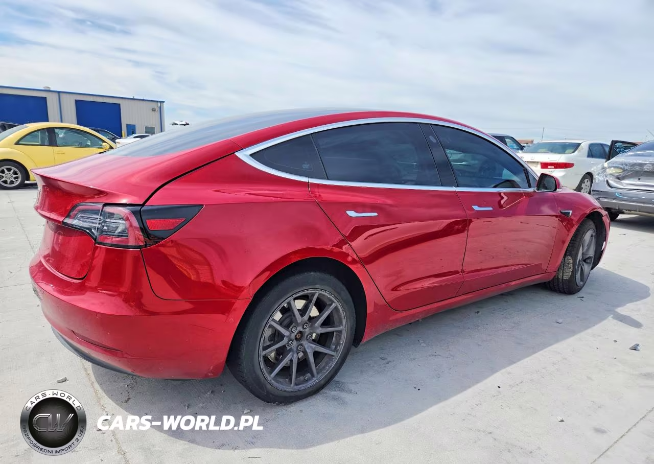 2018 Tesla Model 3 VIN:5YJ3E1EA4JF048058 - 3