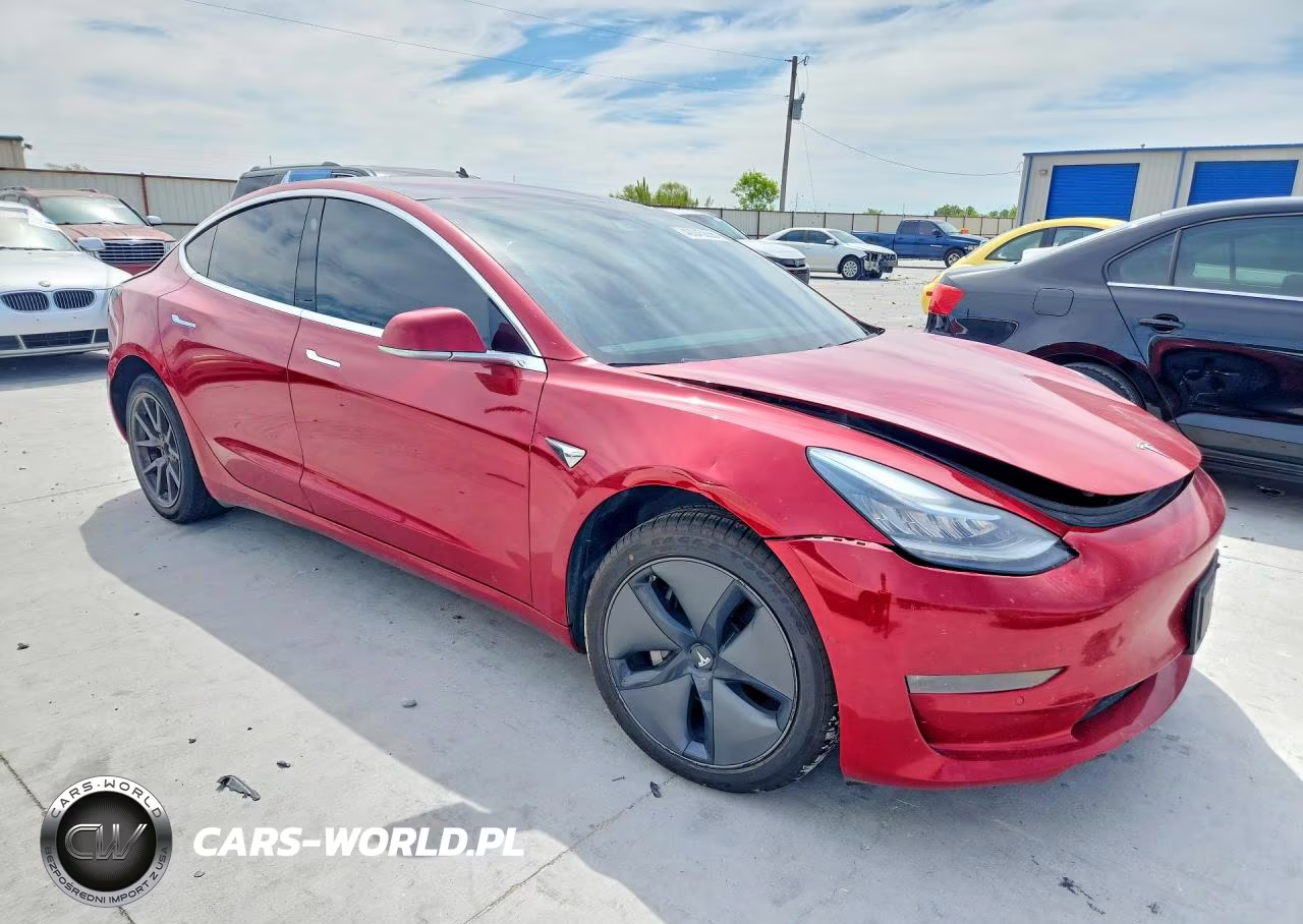 2018 Tesla Model 3 VIN:5YJ3E1EA4JF048058 - 4