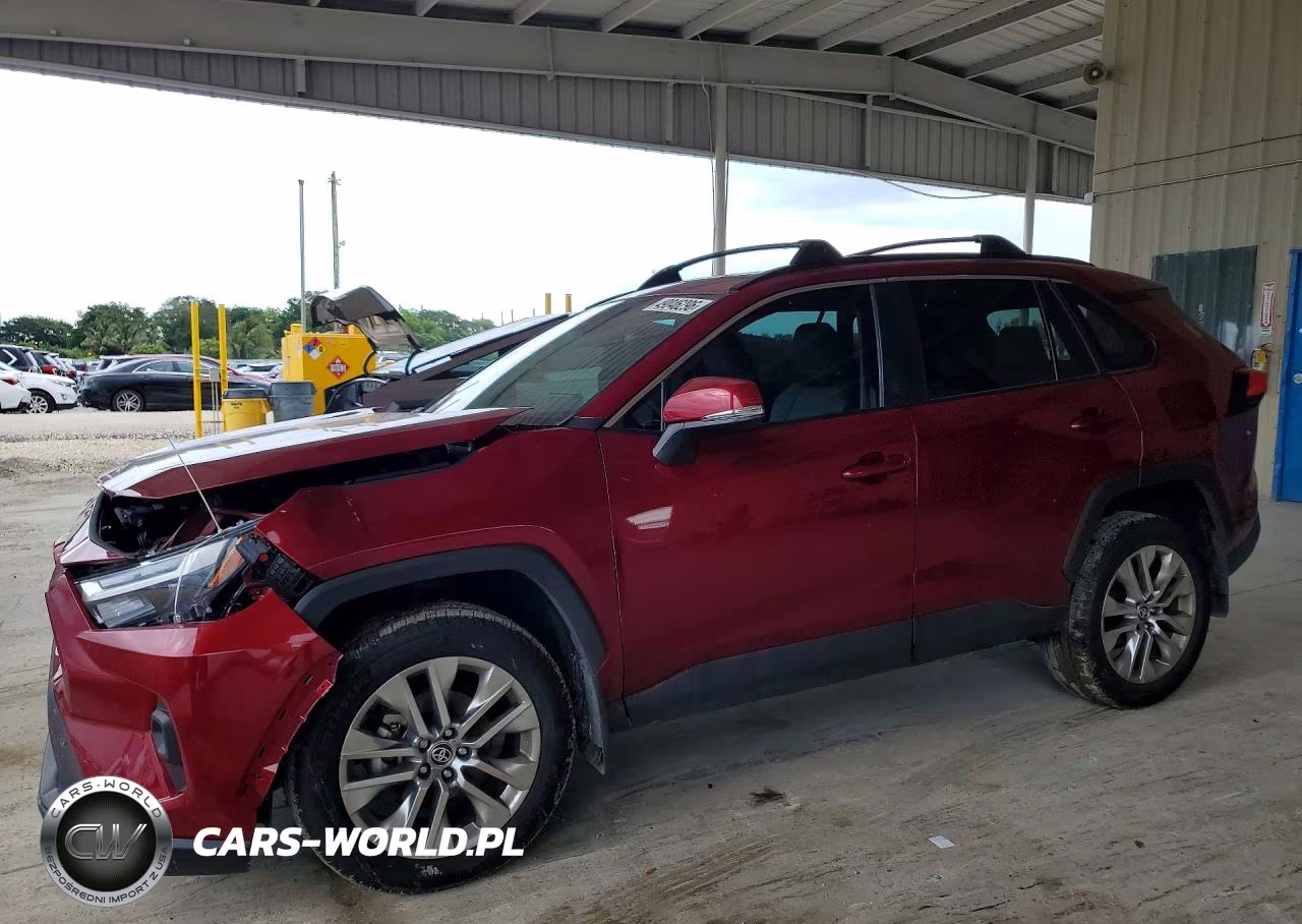 2024 Toyota Rav4 Xle Premium – zdjęcie 1 z 13